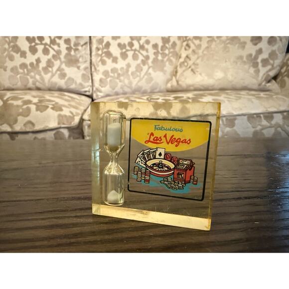 Vintage Fabulous Las Vegas Sandglass Timer Souvenir - 2.25" X 2.25" - Picture 4 of 6